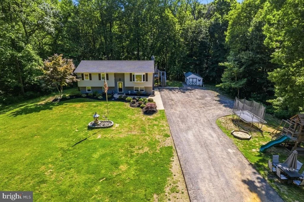 Photo of 1610 AVERY ROAD