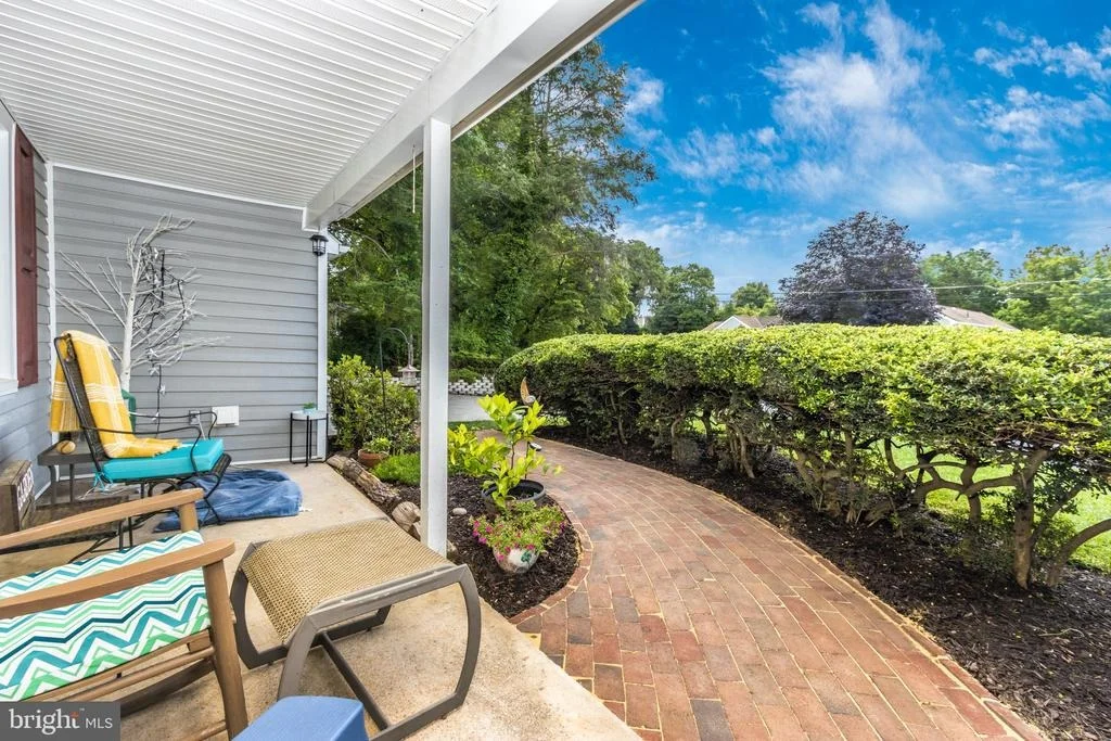 Photo of 120 PIPING ROCK DRIVE
