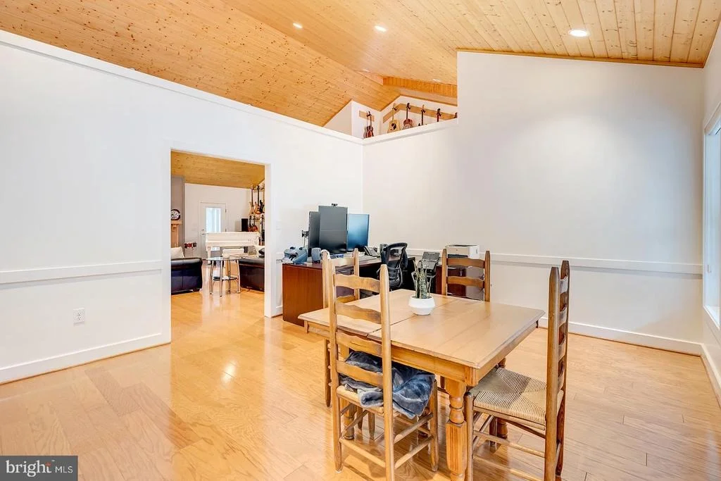 Photo of 22095 WILSON ROAD