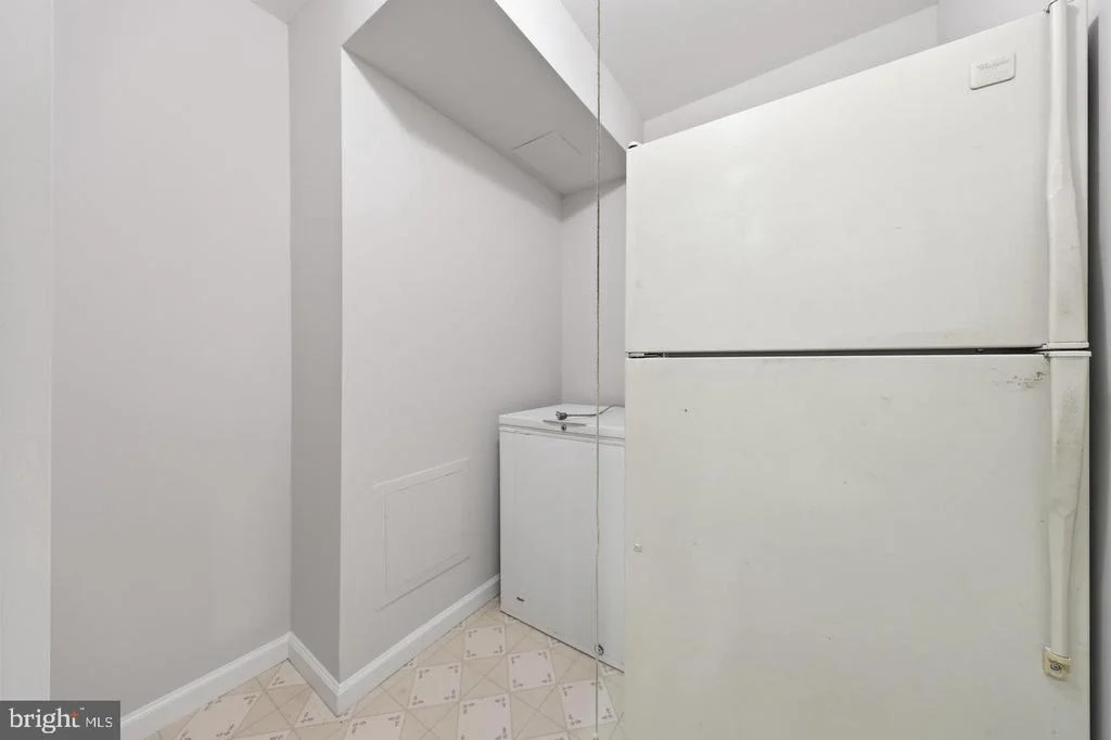 Photo of 6303 IVERSON TERRACE N