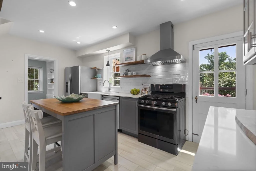 Photo of 35 TANGLEWOOD ROAD
