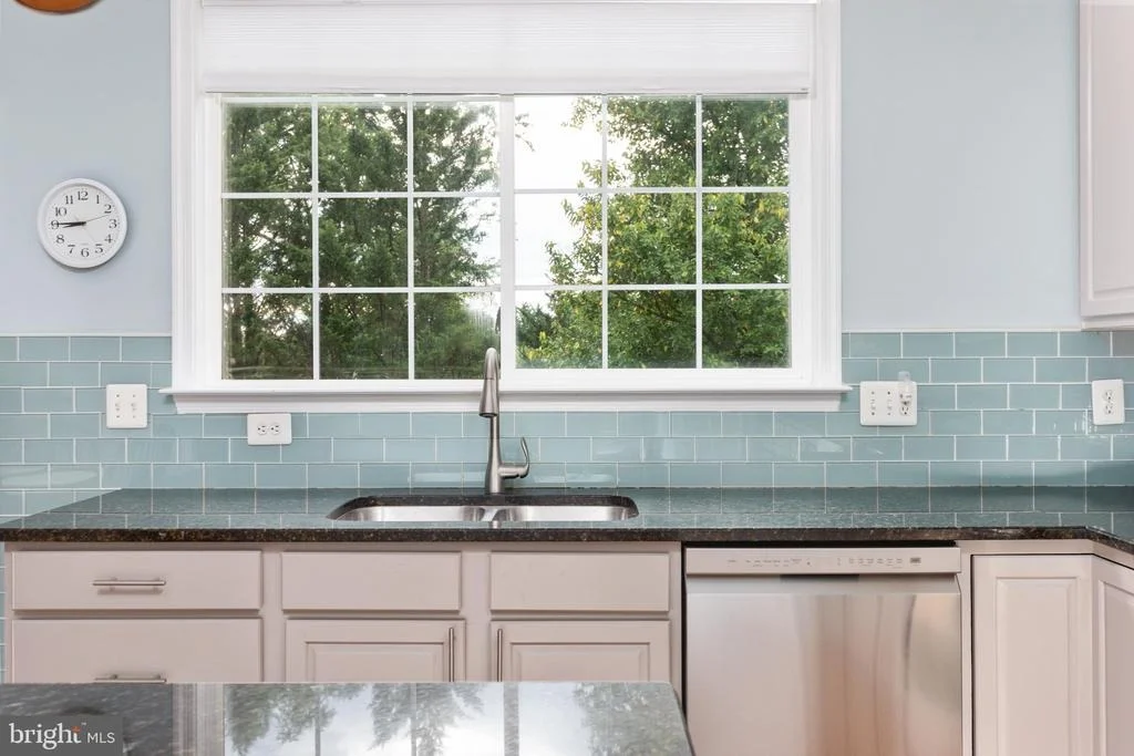 Photo of 922 WAYNE DRIVE