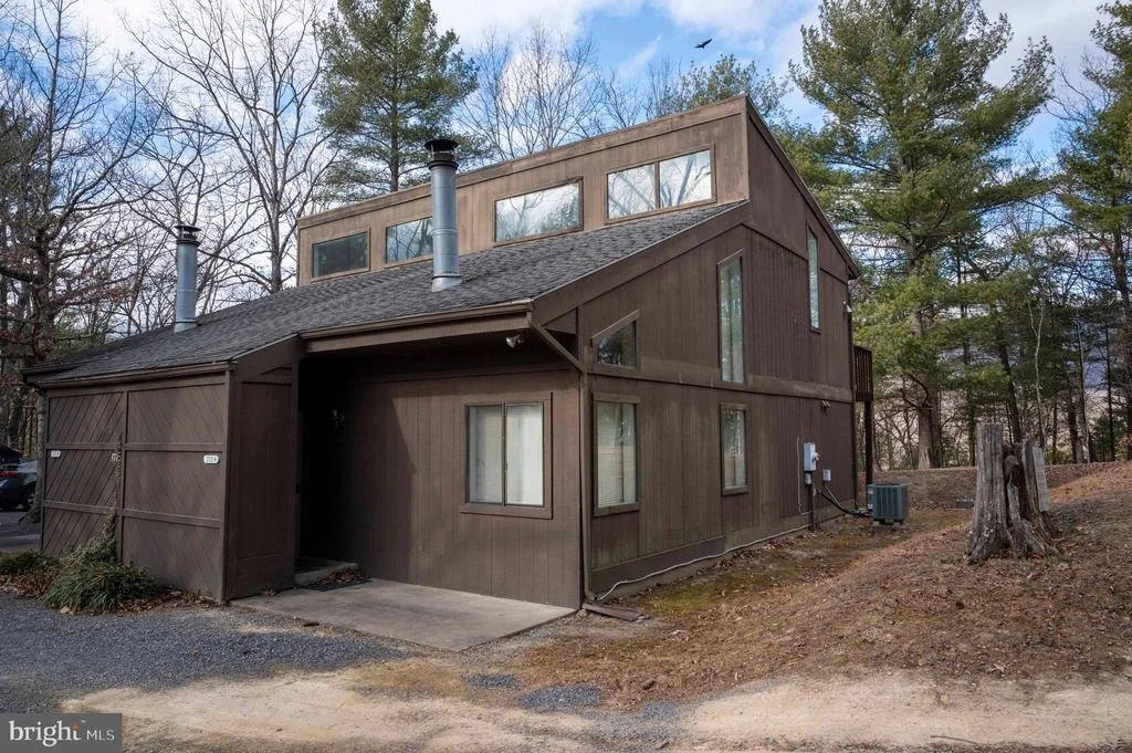 Photo of Unit 100AB at 377 SPITZ