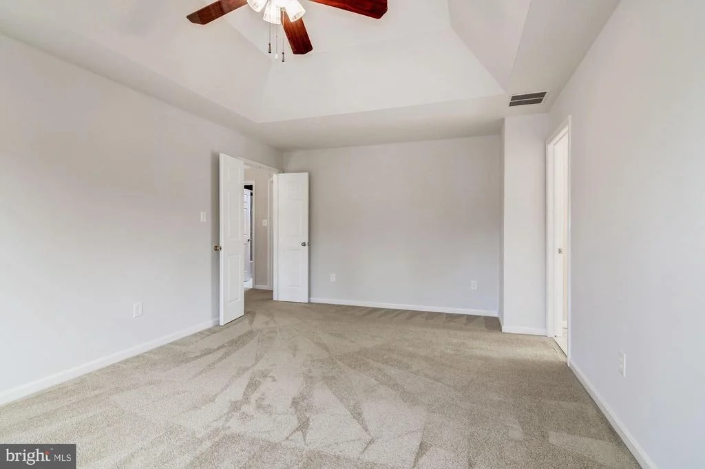 Photo of 8106 DEERCREEK PLACE