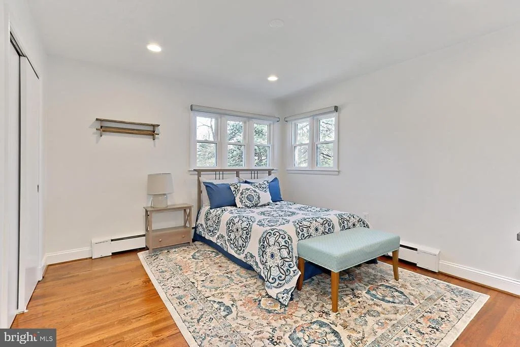 Photo of 4221 SAINT JEROME DRIVE