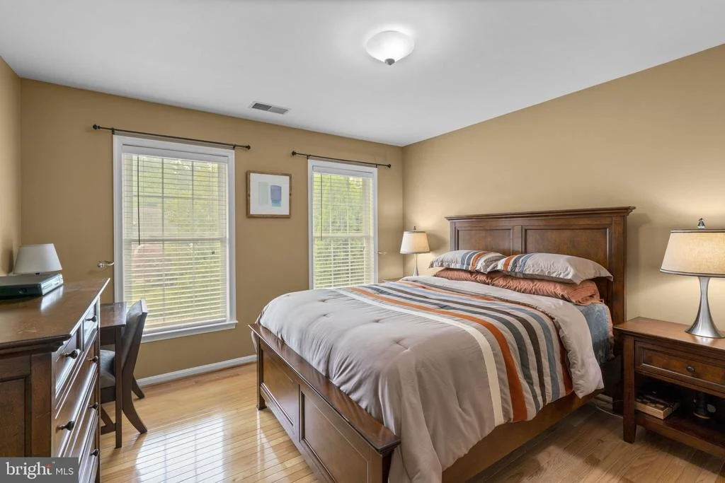 Photo of 439 UNIVERSITY DRIVE