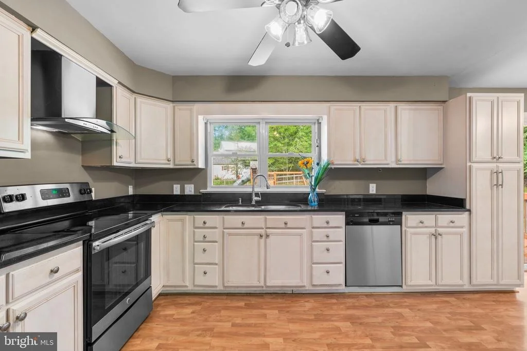 Photo of 3135 BEARDS POINT ROAD