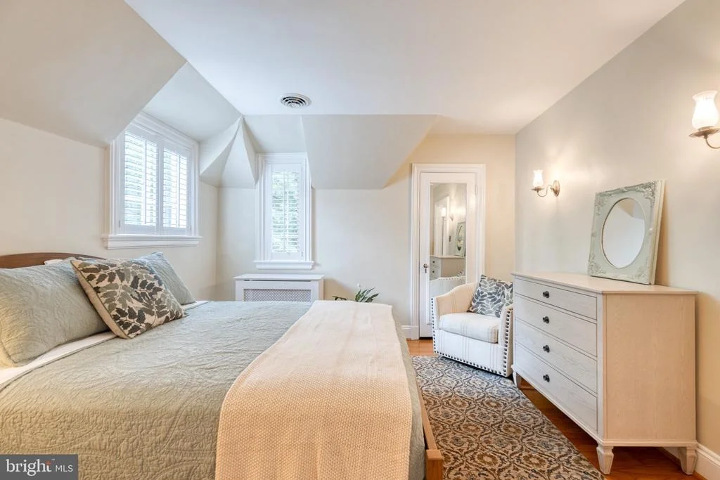 Photo of 304 TAPLOW ROAD