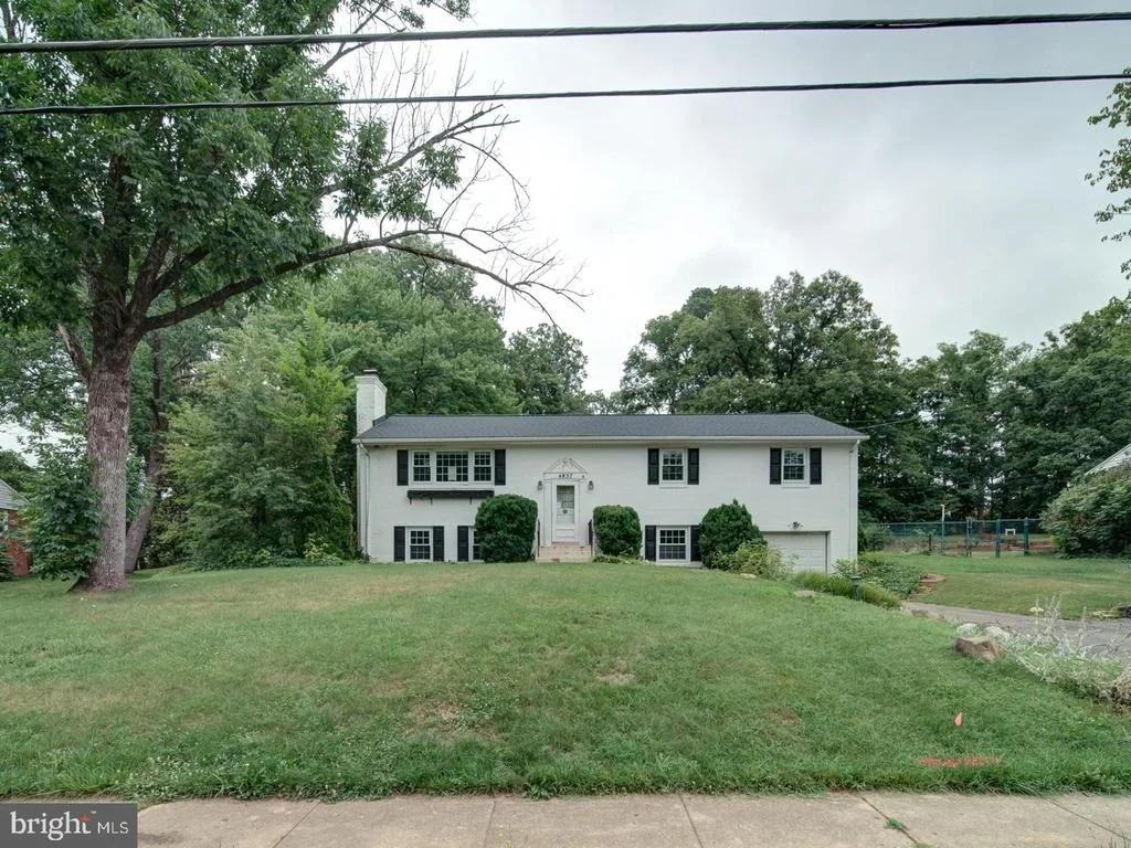 Photo of 4837 RANDOLPH DRIVE