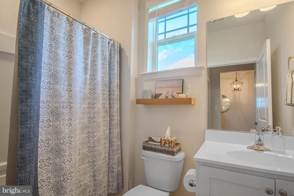 Photo of 406 TWIN CREEKS DRIVE