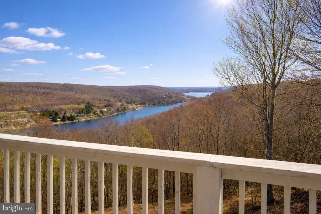 Photo of 110 HIGHLINE DRIVE