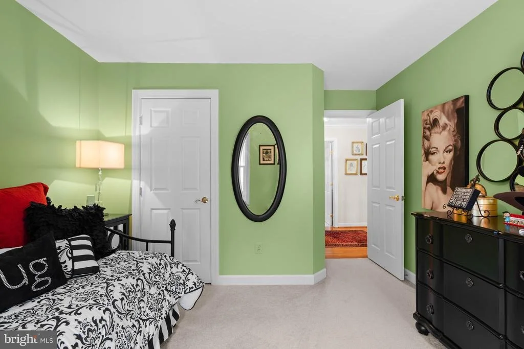 Photo of 17702 GLOBE THEATRE DRIVE