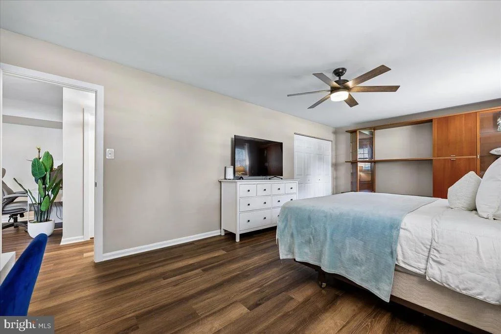 Photo of 24713 CUTSAIL DRIVE