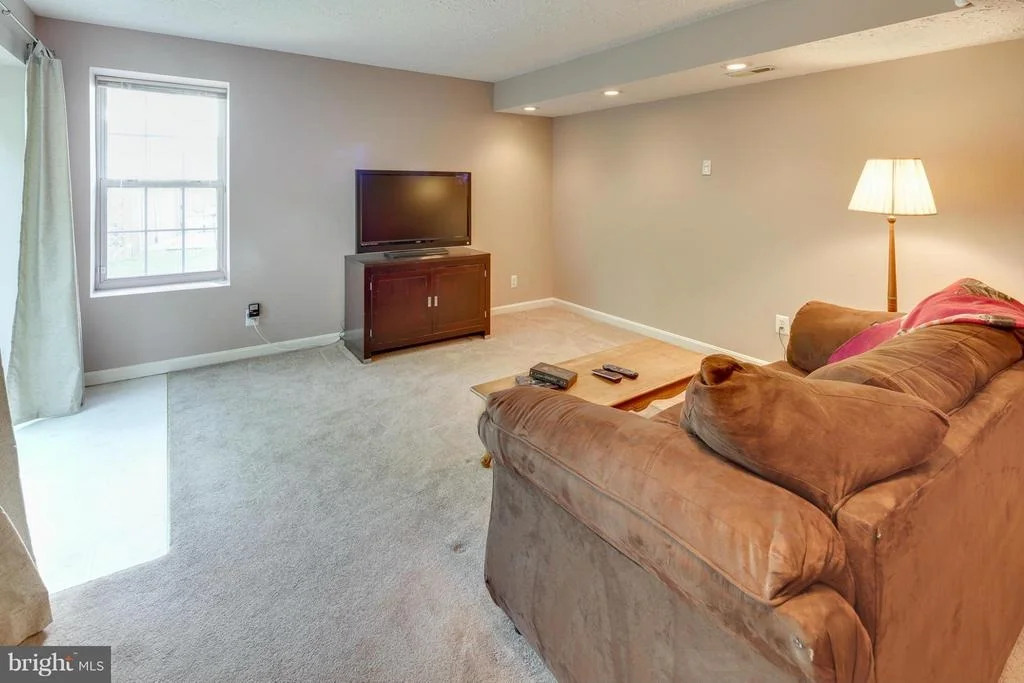 Photo of 9275 CARTERSVILLE ROAD