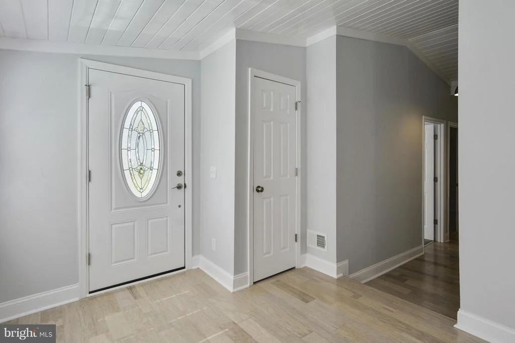Photo of 2808 GLEN ISLE ROAD