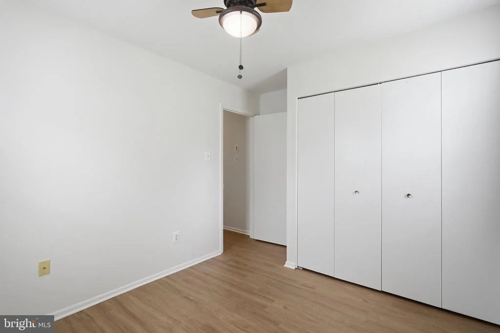 Photo of 5661 CRABAPPLE DRIVE