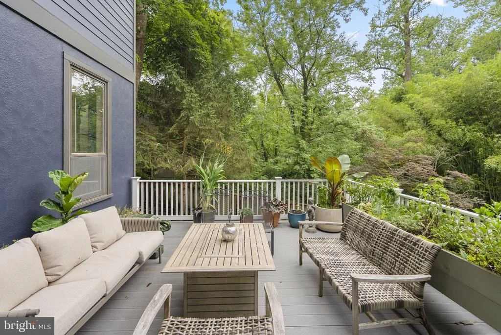 Photo of 8025 RIVERSIDE DRIVE
