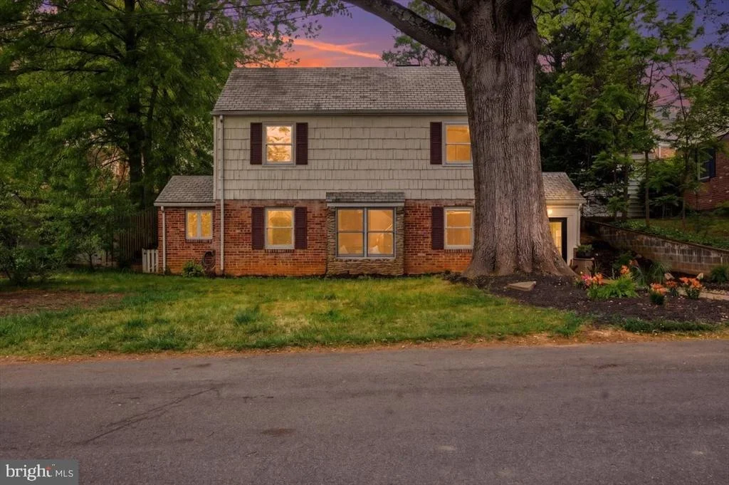 Photo of 1613 N SPRINGWOOD DRIVE N