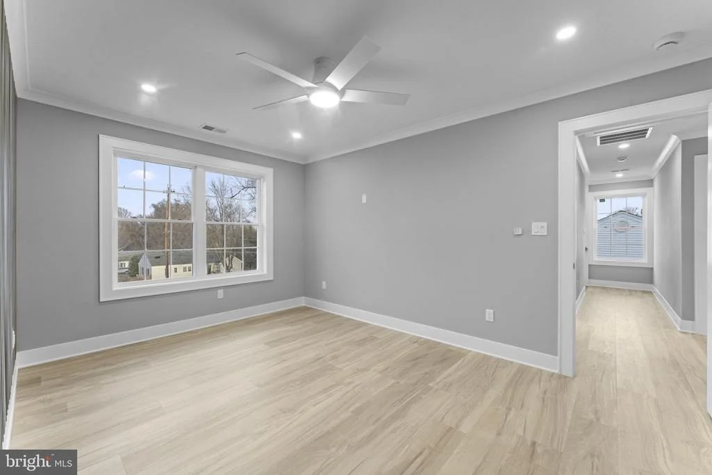 Photo of 305 WINE STREET