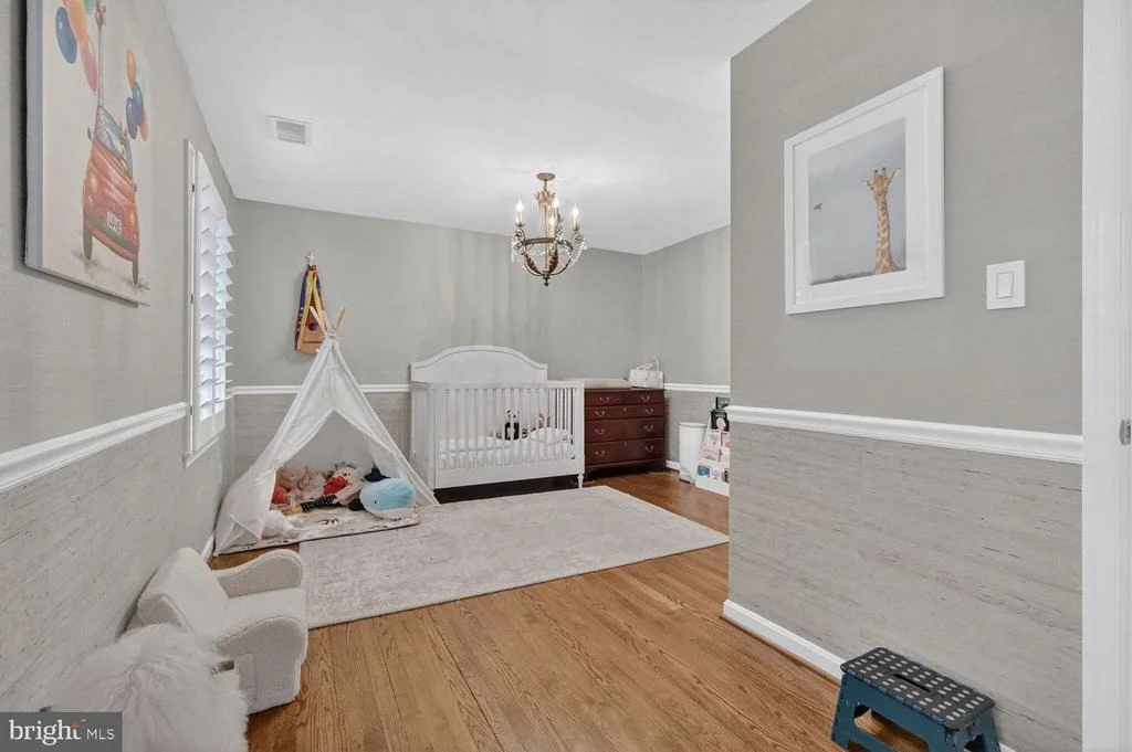 Photo of 1205 SUFFIELD DRIVE