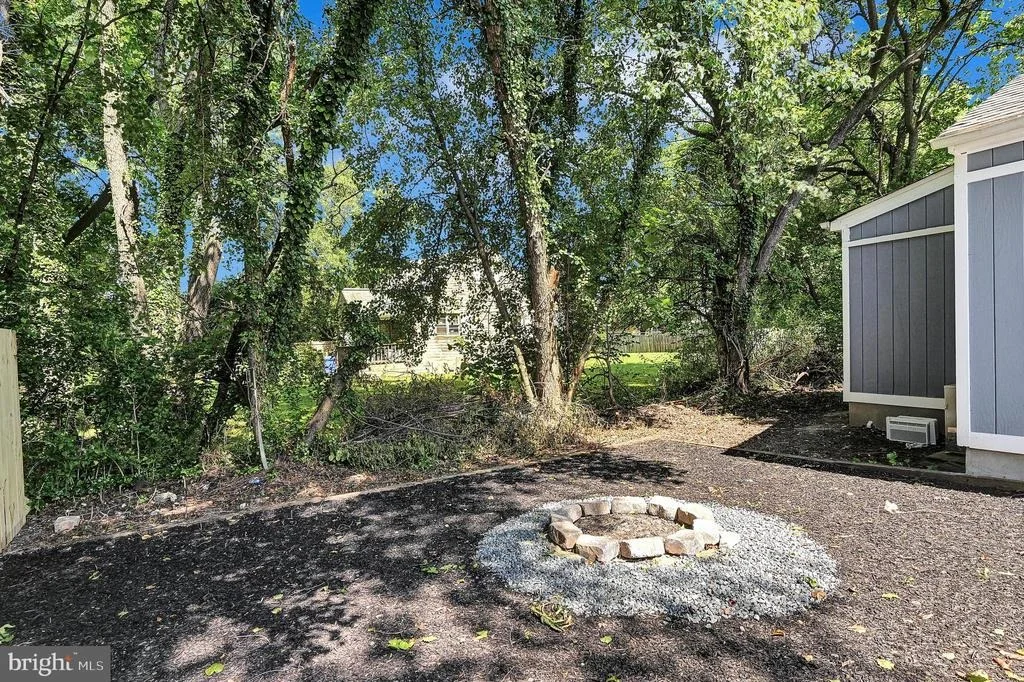 Photo of 501 CLAYS LANE