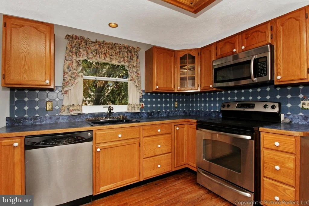 Photo of 577 BINFORD COURT