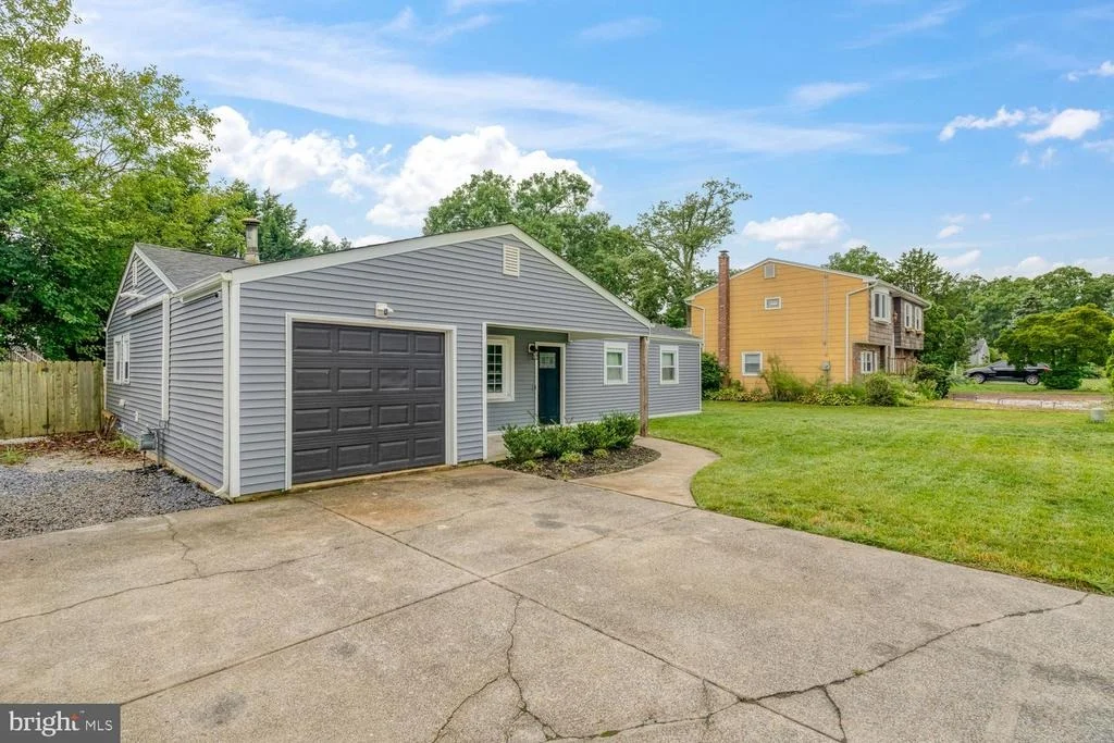 Photo of 7 SPRUCE DRIVE