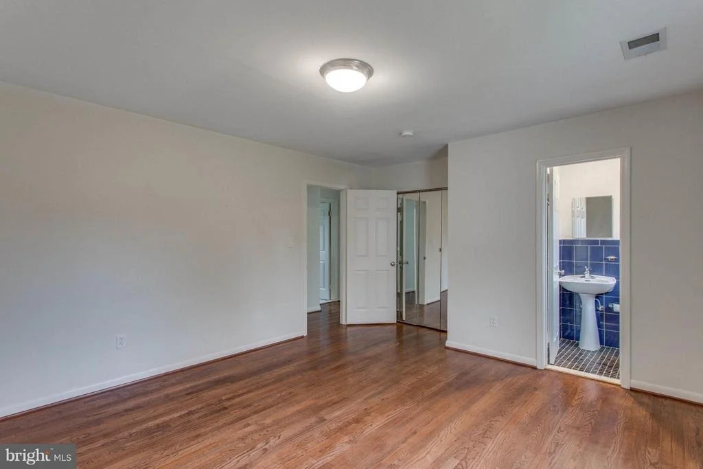 Photo of 3823 MODE STREET