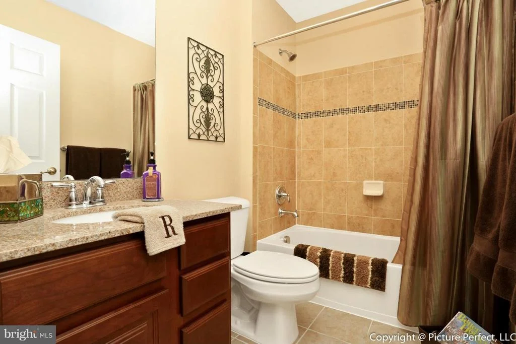 Photo of 140 SUNLIGHT COURT