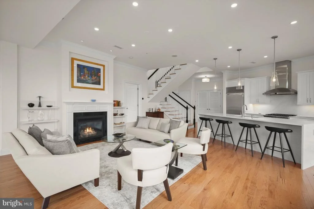 Photo of Unit 310 at 1210 R STREET NW