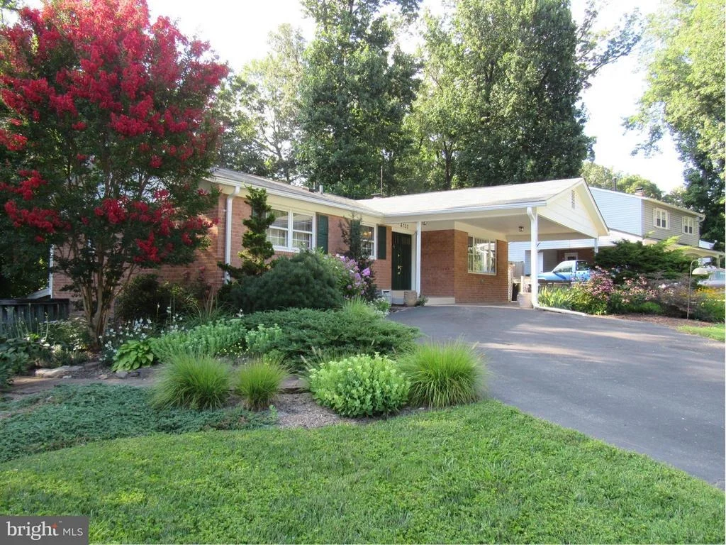 Photo of 6700 HUNTSMAN BOULEVARD