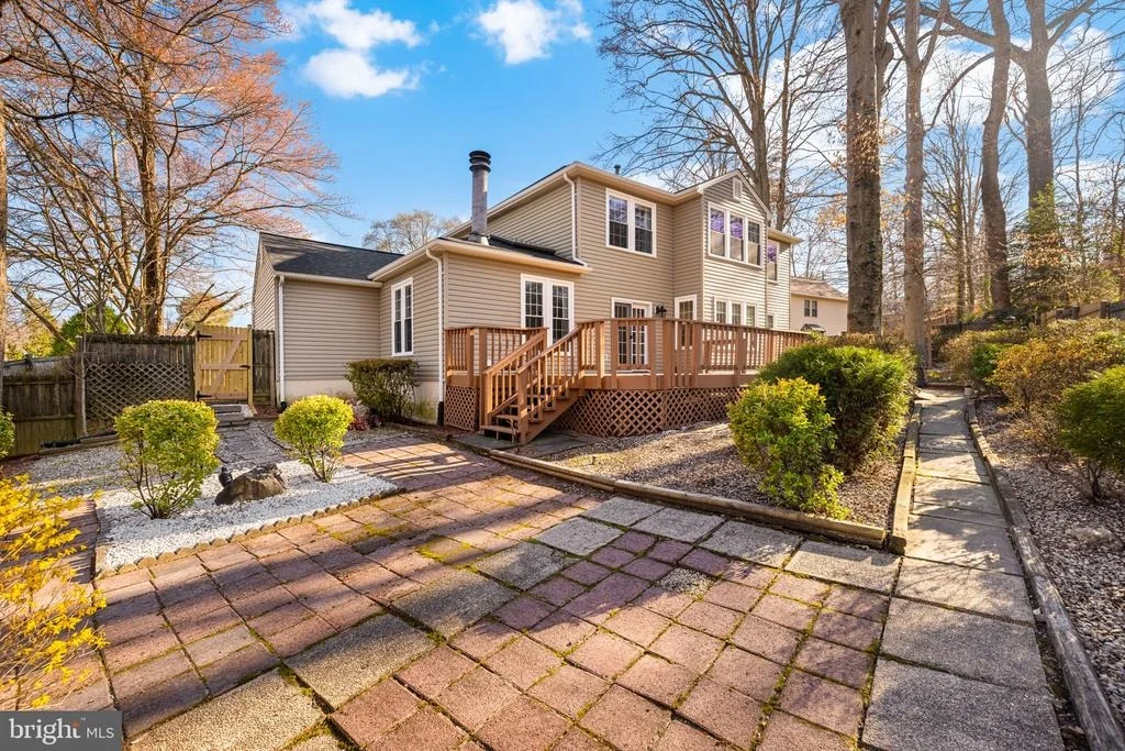 Photo of 9451 LAPSTRAKE LANE