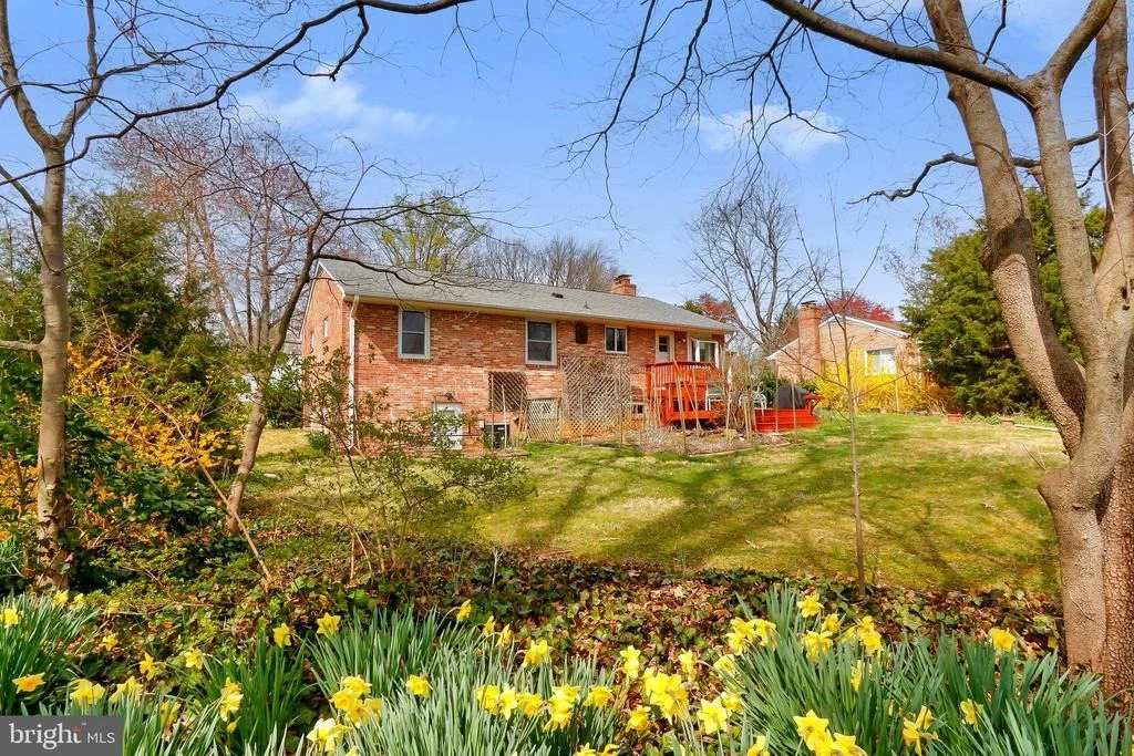 Photo of 7513 LONG PINE DRIVE