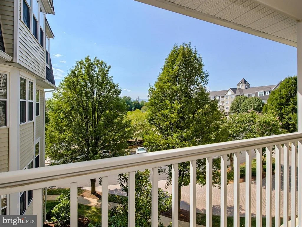 Photo of Unit 313 at 2500 WATERSIDE DRIVE
