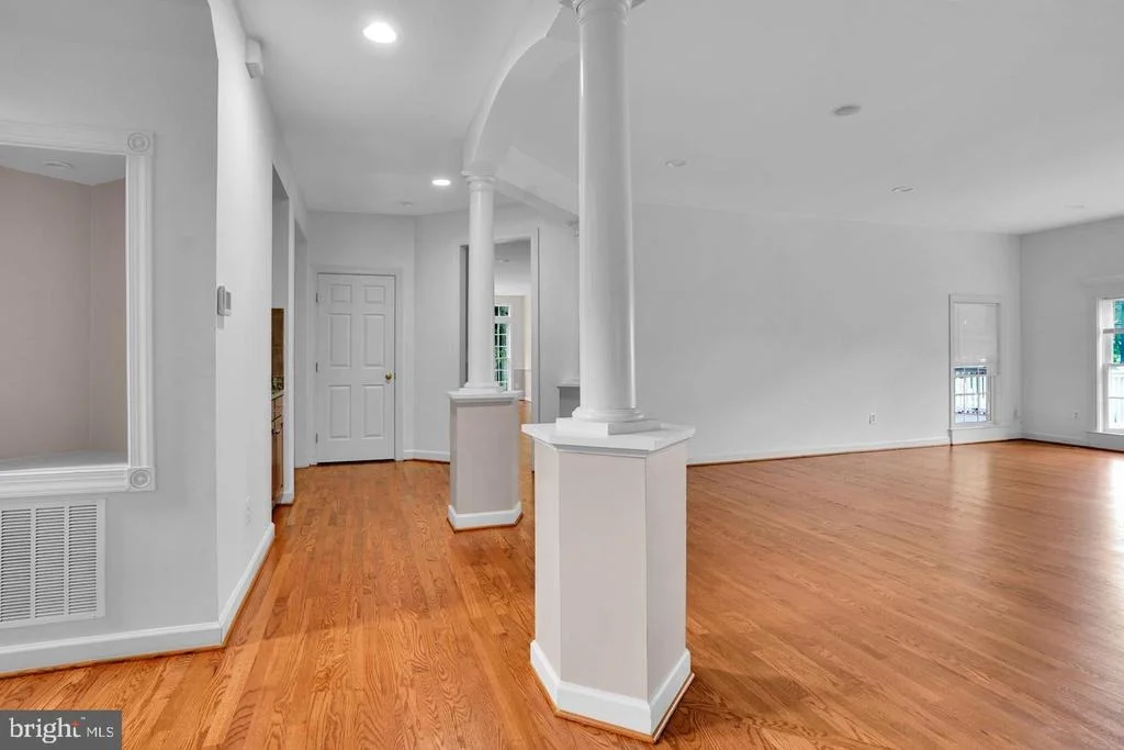 Photo of 2299 MOUNTAIN ROAD