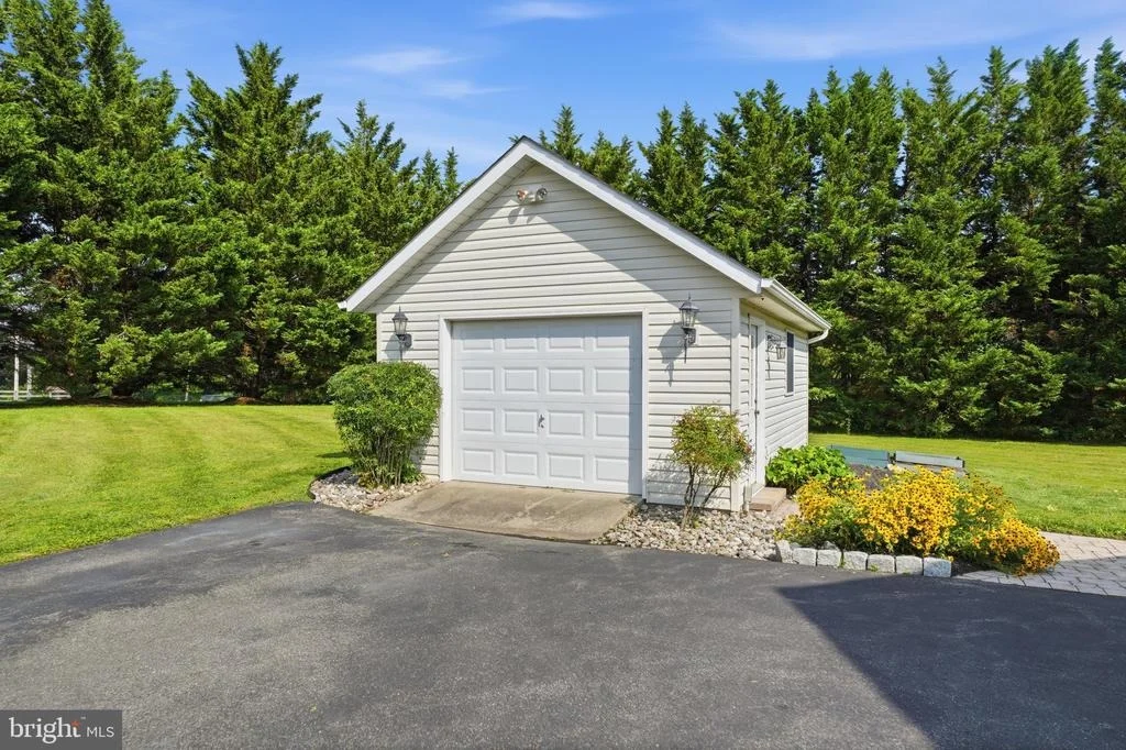 Photo of 4007 WINDWARD DRIVE