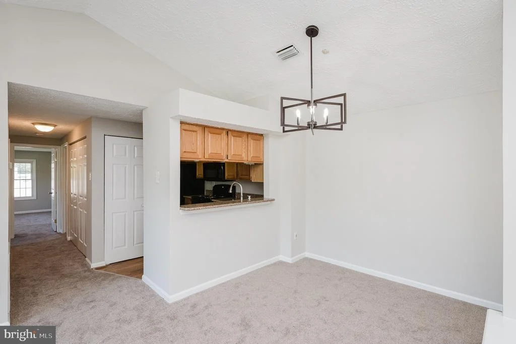 Photo of Unit 207J at 207 OAK LEAF CIRCLE