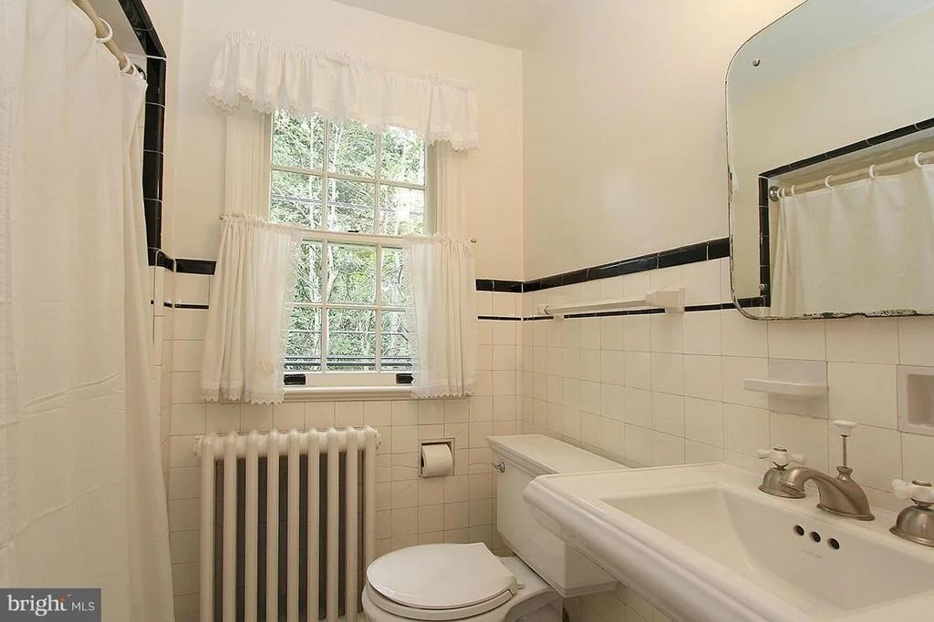Photo of 5902 KIRKSIDE DRIVE