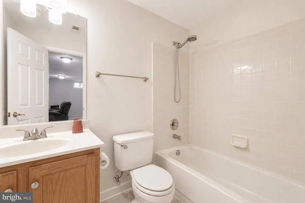 Photo of 9632 GREENEL ROAD