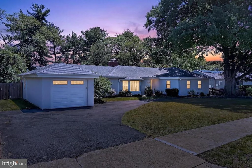 Photo of 201 LONGVIEW DRIVE