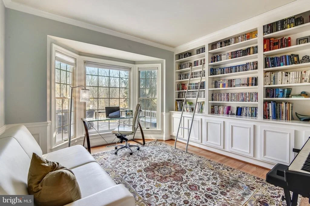 Photo of 2091 HUNTERS CREST WAY