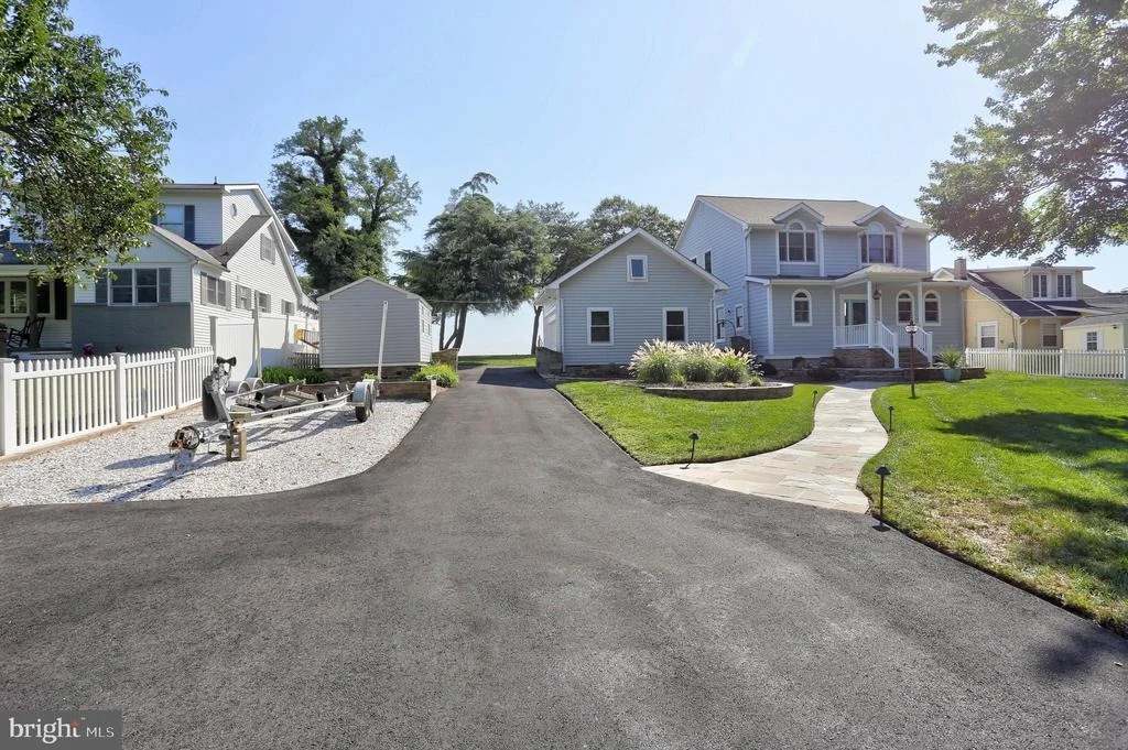 Photo of 8171 BAYSIDE DRIVE