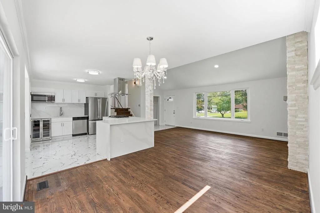 Photo of 9831 SINGLETON DRIVE