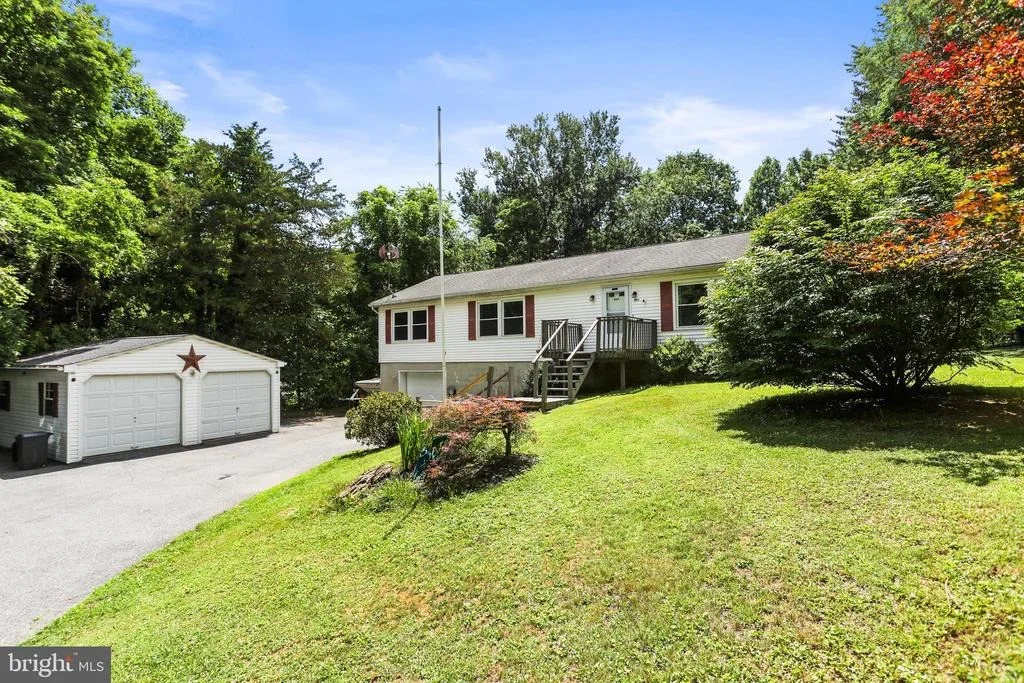 Photo of 964 AUBEL ROAD