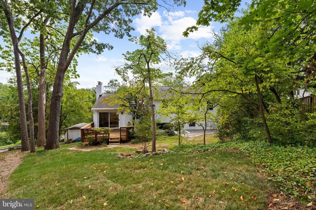 Photo of 1435 WAGGAMAN CIRCLE