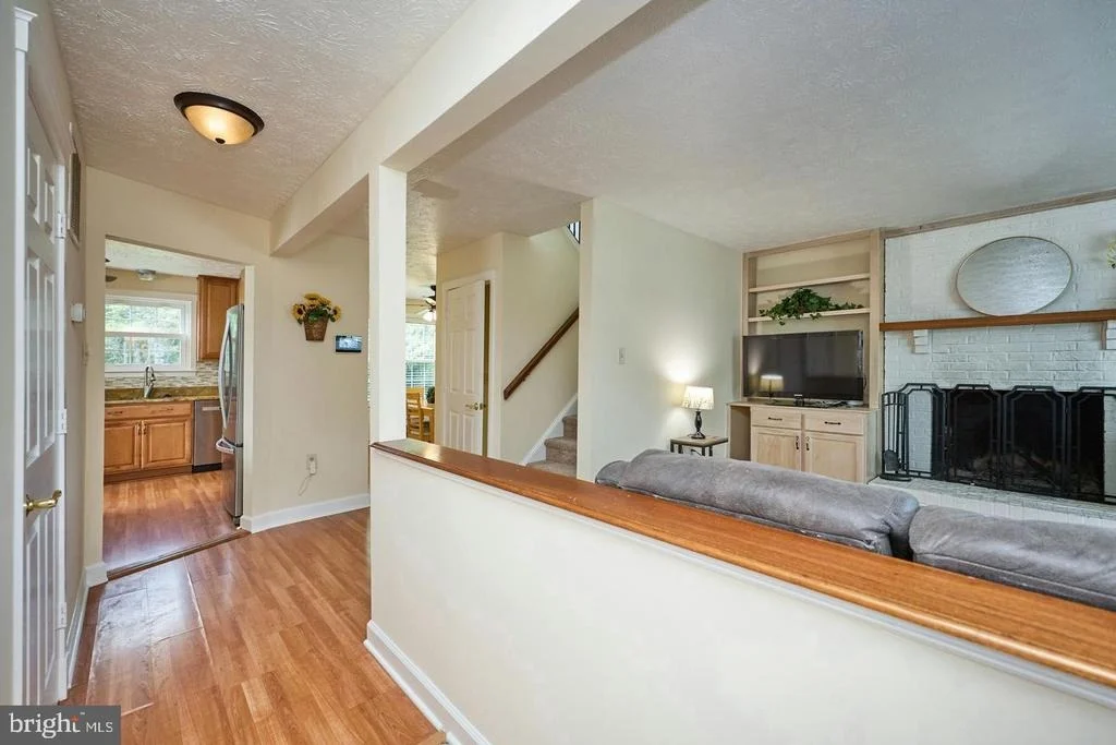 Photo of 806 RUST DRIVE NE