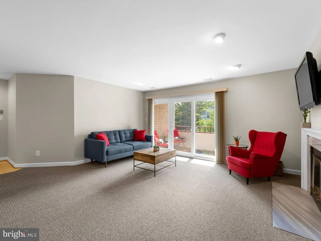Photo of Unit 9C21 at 13701 MODRAD WAY