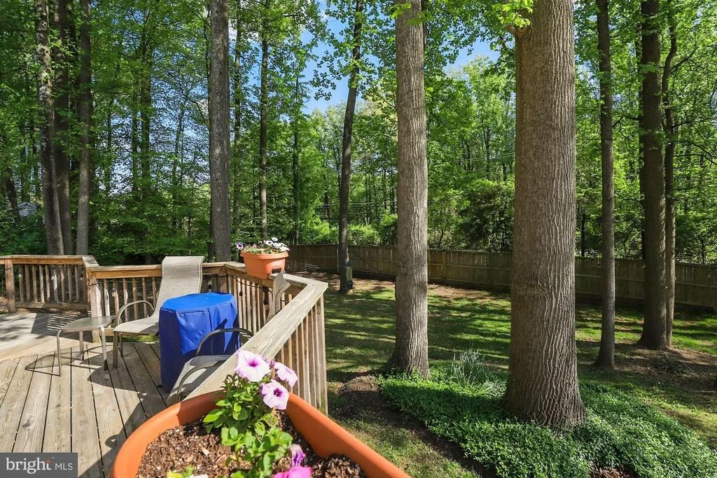 Photo of 6929 COLBURN DRIVE