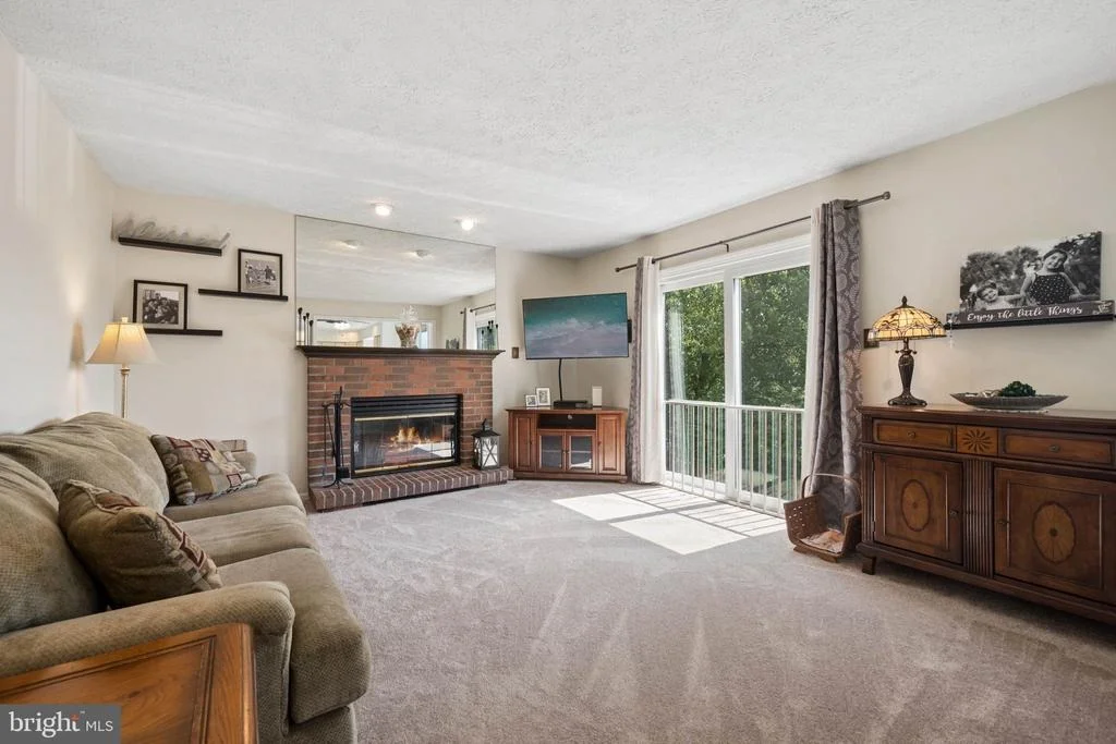 Photo of 6305 DERBY CIRCLE