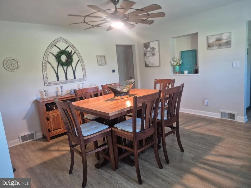Photo of 32 FRANMAR DRIVE